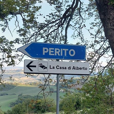 La Casa Di Alberto Камерино Екстериор снимка